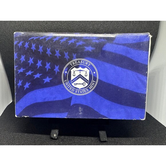 2002 United States Mint Proof Coin Set - Picture 2 of 8